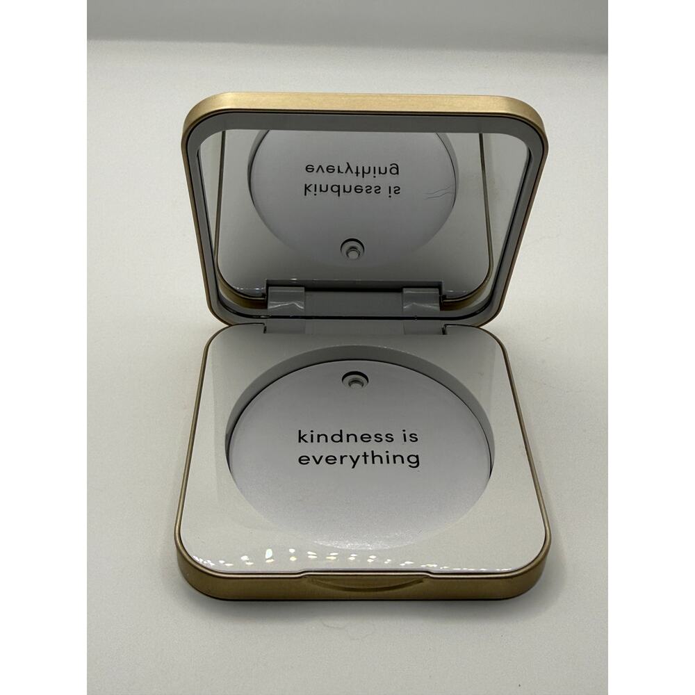 jane iredale Refillable Powder-Me Compact Case - Picture 4 of 5